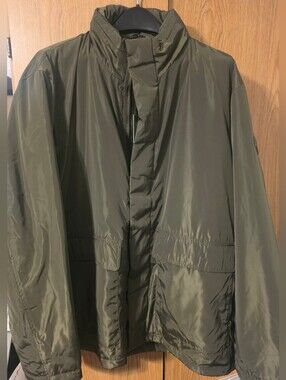 Sam Edelman water-resistant with hidden hood men size XXL